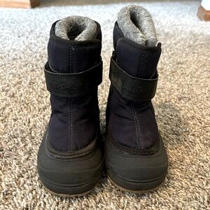 LL Bean toddler snow boots